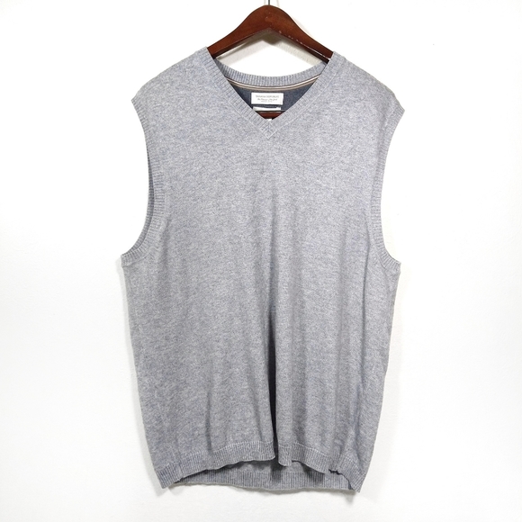 Banana Republic Gray Cashmere Sweater 